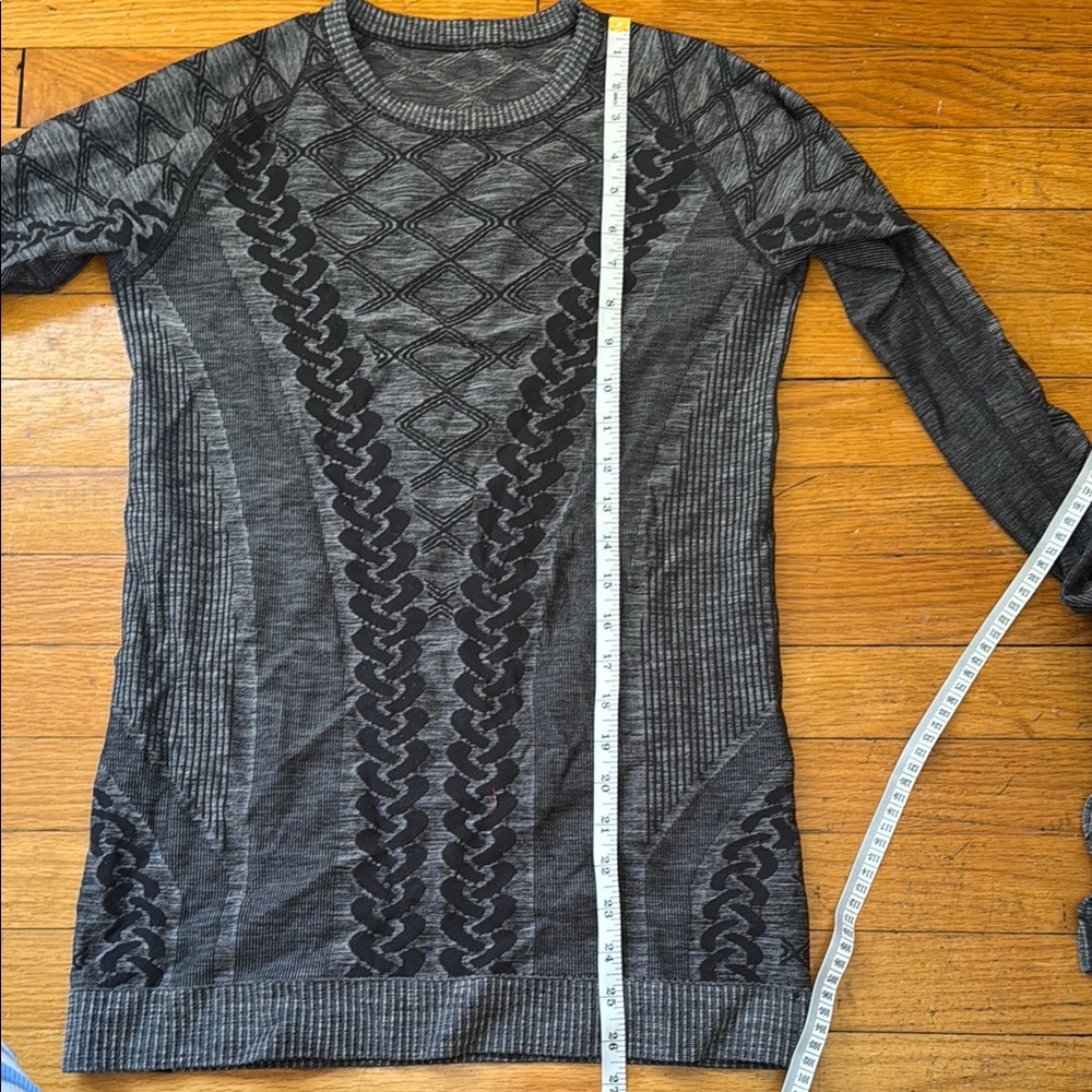 Lululemon Rest Less Pullover - Picture 11 of 11